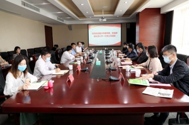 嘉兴市委常委、统战部部长李小平一行莅临优发国际纸业调研指导