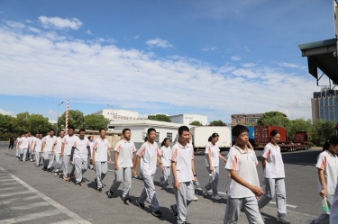 青春有梦 携手偕行 | 浙江省平湖中学2024级高一新生生涯妄想学习走进优发国际纸业